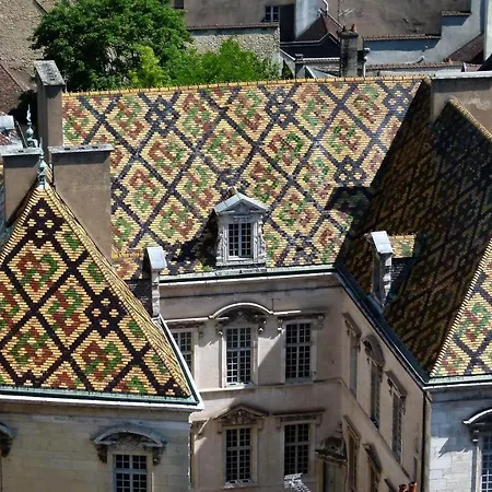 Au Coeur Des Allees Dijon