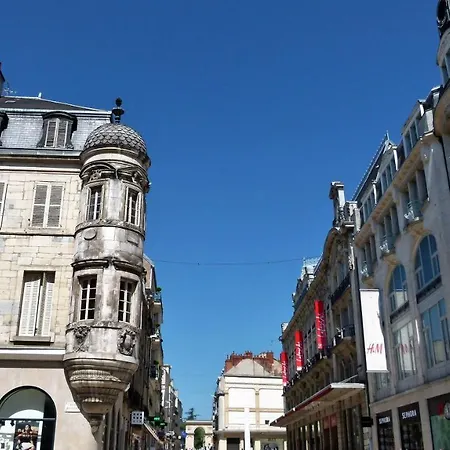 Au Coeur Des Allees Dijon